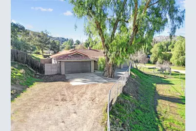 17551 Holden, Perris, CA 92570 - Photo 3