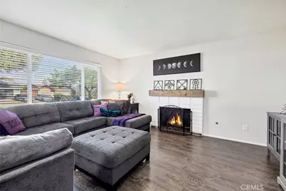 10022 Chula Vista Way, Riverside, CA 92503 - Photo 5