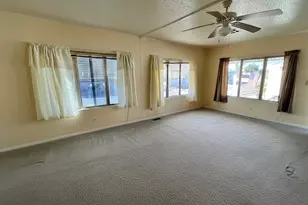1895 W Devonshire Ave Space 42, Hemet, CA 92545 - Photo 7