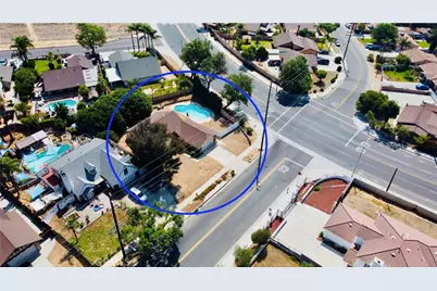 7707 Bolton Avenue, Riverside, CA 92503 - Photo 9