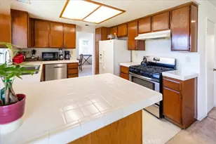 1815 Myrtle St, Corona, CA 92878 - Photo 13