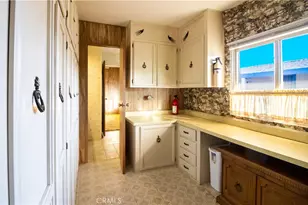 1387 Bishop, Hemet, CA 92545 - Photo 15