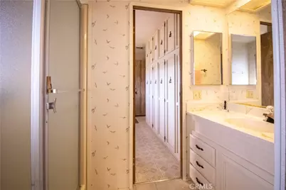 1387 Bishop, Hemet, CA 92545 - Photo 17