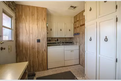 1387 Bishop, Hemet, CA 92545 - Photo 13