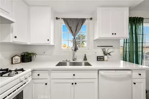 17425 Arrow Bl, Fontana, CA 92335 - Photo 17