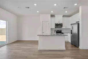 14896 Desert Lily Ct, Apple Valley, CA 92307 - Photo 3