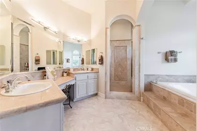 25025 Las Palmeras Dr, Temecula, CA 92590 - Photo 23