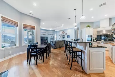 25025 Las Palmeras Dr, Temecula, CA 92590 - Photo 11