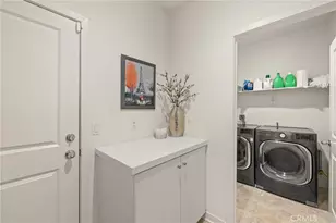 27166 Canyon Rock Ct, Moreno Valley, CA 92555 - Photo 15