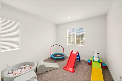 27166 Canyon Rock Court, Moreno Valley, CA 92555 - Photo 19