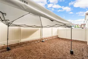 27166 Canyon Rock Ct, Moreno Valley, CA 92555 - Photo 41