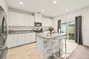 27166 Canyon Rock Ct, Moreno Valley, CA 92555 - Photo 9