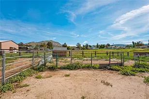 40069 Newport, Hemet, CA 92543 - Photo 49