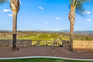 40055 Valle Vista, Murrieta, CA 92562 - Photo 9