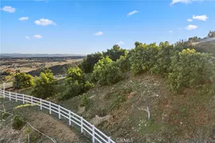 40055 Valle Vista, Murrieta, CA 92562 - Photo 57