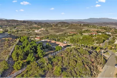 40055 Valle Vista, Murrieta, CA 92562 - Photo 59