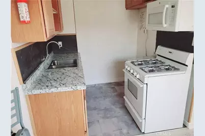 15521 4th, Victorville, CA 92395 - Photo 7