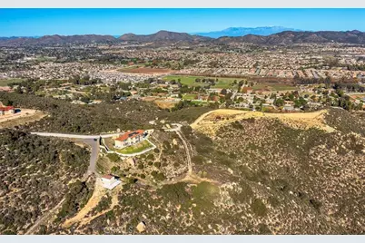 38000 Via Vista Grande, Murrieta, CA 92562 - Photo 65