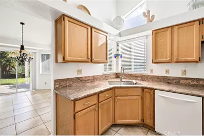 2357 Calona, San Jacinto, CA 92583 - Photo 17