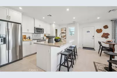 16164 Lumia Way, Fontana, CA 92336 - Photo 7