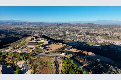 37553 Via Vista Grande, Murrieta, CA 92562 - Photo 3