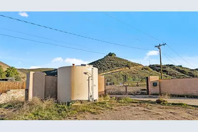 24121 Bienvenidos, Perris, CA 92570 - Photo 25