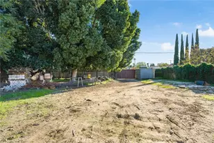 17806 Erwin St, Encino, CA 91316 - Photo 37