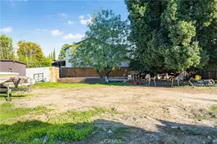 17806 Erwin St, Encino, CA 91316 - Photo 35