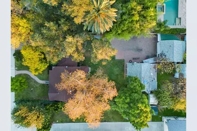 17806 Erwin St, Encino, CA 91316 - Photo 47