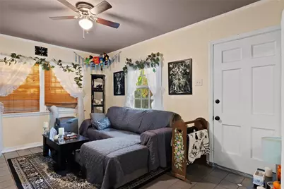 17806 Erwin St, Encino, CA 91316 - Photo 19