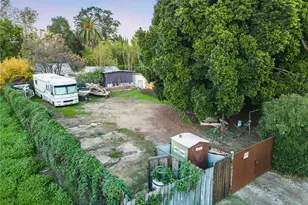 17806 Erwin St, Encino, CA 91316 - Photo 51