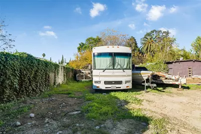 17806 Erwin St, Encino, CA 91316 - Photo 41