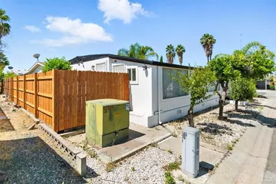 900 Santa Clara, Hemet, CA 92543 - Photo 5