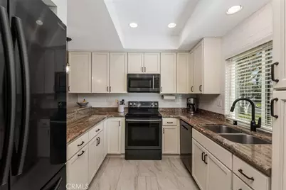 17930 Villamoura, Poway, CA 92064 - Photo 13