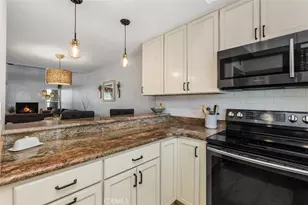 17930 Villamoura, Poway, CA 92064 - Photo 11