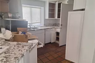 41195 Via Cedro, Murrieta, CA 92562 - Photo 13