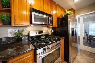 1510 Golfcrest Pl, Vista, CA 92081 - Photo 9