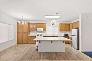 27297 Sierra Madre Dr, Murrieta, CA 92563 - Photo 11