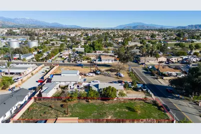 21704 Dracacea Avenue, Moreno Valley, CA 92553 - Photo 7