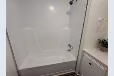 1895 W Devonshire Avenue #27, Hemet, CA 92545 - Photo 13