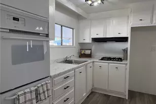 1895 W Devonshire Ave, Hemet, CA 92545 - Photo 5