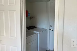 40060 Milkwood Ln, Murrieta, CA 92562 - Photo 9