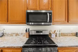 32816 Autumn Wood Cir, Lake Elsinore, CA 92530 - Photo 21