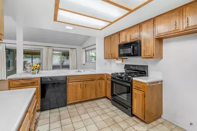 1329 Hickory Drive, Hemet, CA 92545 - Photo 11