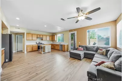 15158 Spinnaker Drive, Lake Elsinore, CA 92530 - Photo 11