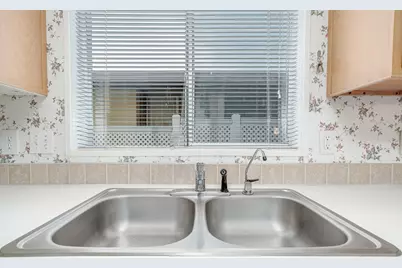 1718 Burr Oak Way, Hemet, CA 92545 - Photo 13