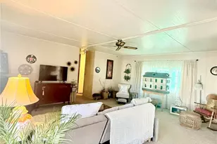 332 N Lyon, Hemet, CA 92543 - Photo 11