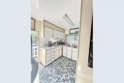 332 N Lyon, Hemet, CA 92543 - Photo 25