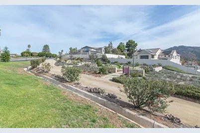 17939 Valle De Lobo, Poway, CA 92064 - Photo 33