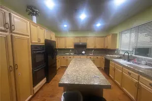 42206 Kimberly Way, Murrieta, CA 92562 - Photo 7